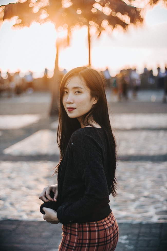 百丽短剧 我在古代当网红